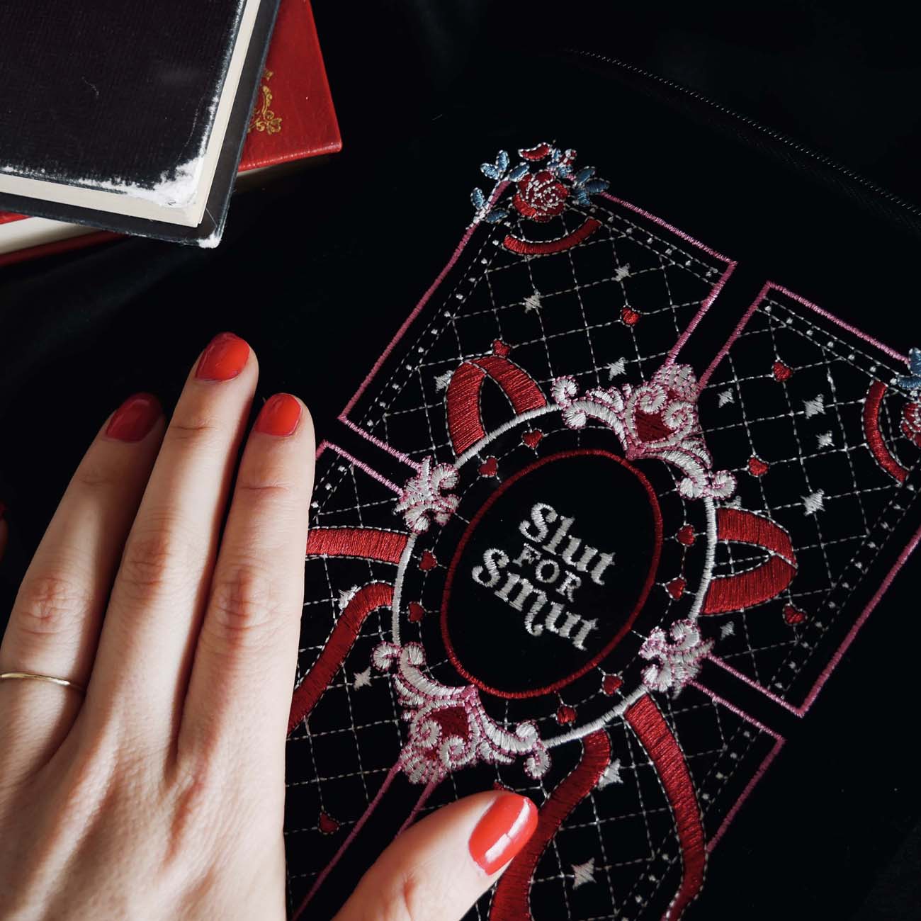 Slut for smut - kindle sleeve- black - the quirky cup collective