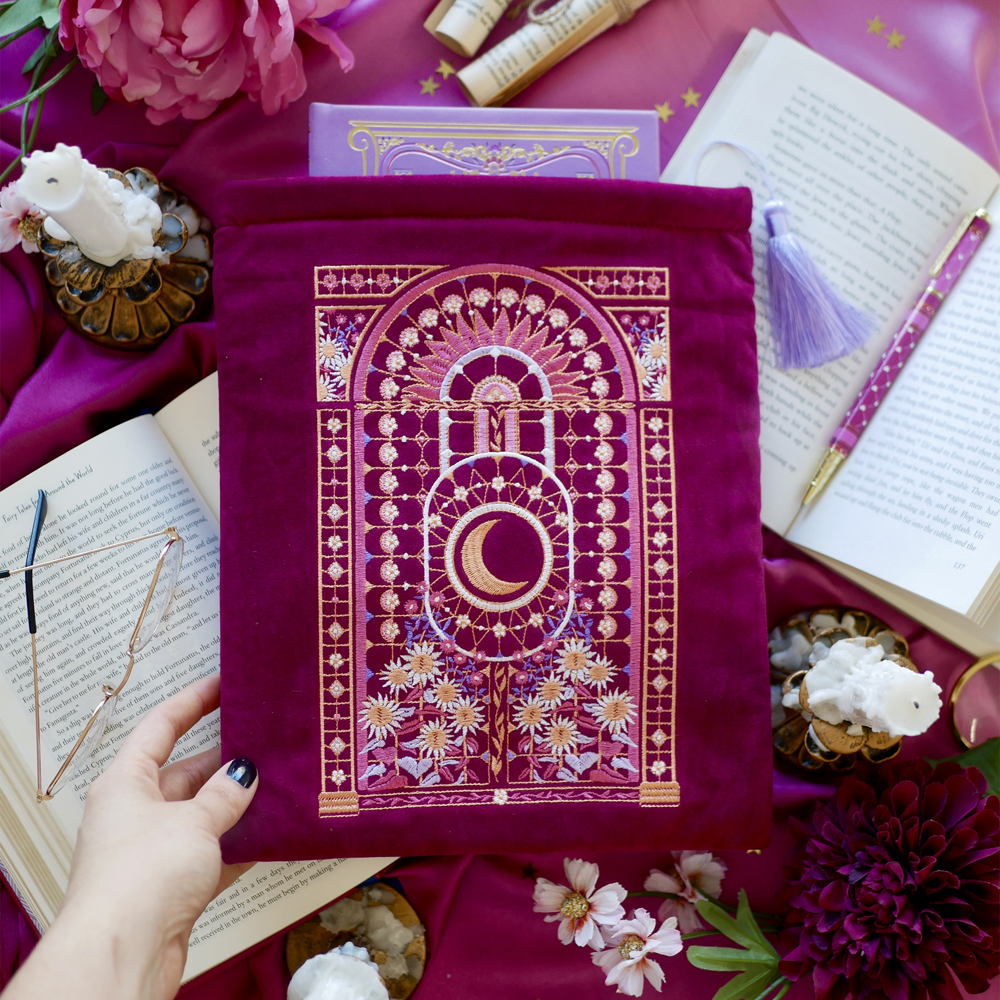 Iridescence Book Sleeve - Pink - The Quirky Cup Collective
