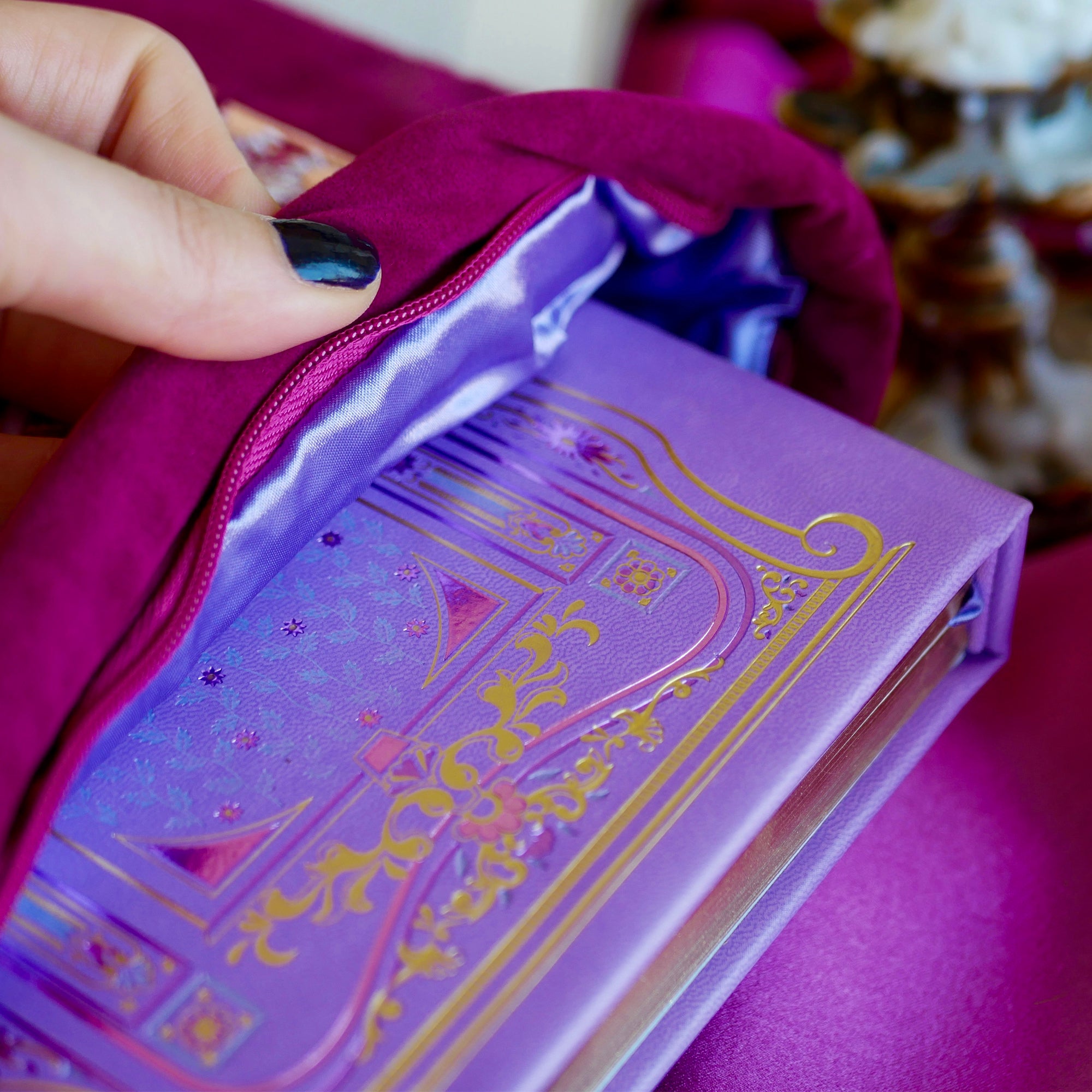 Iridescence Book Sleeve - Pink - The Quirky Cup Collective