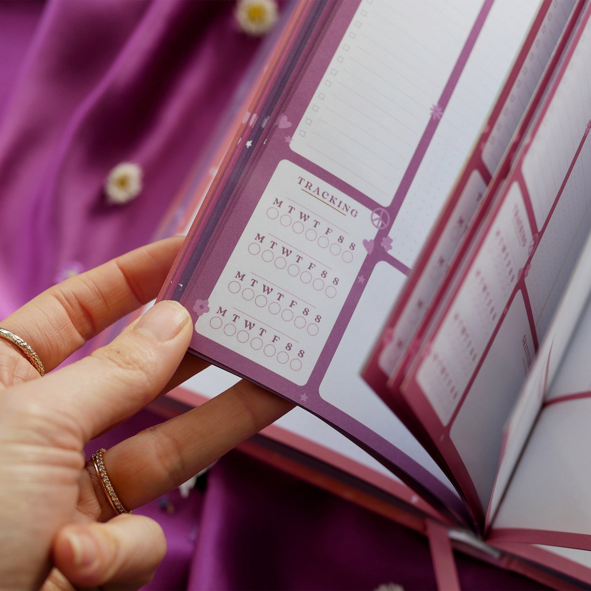 Dateless Iridescence 2024 Planner - The Quirky Cup Collective