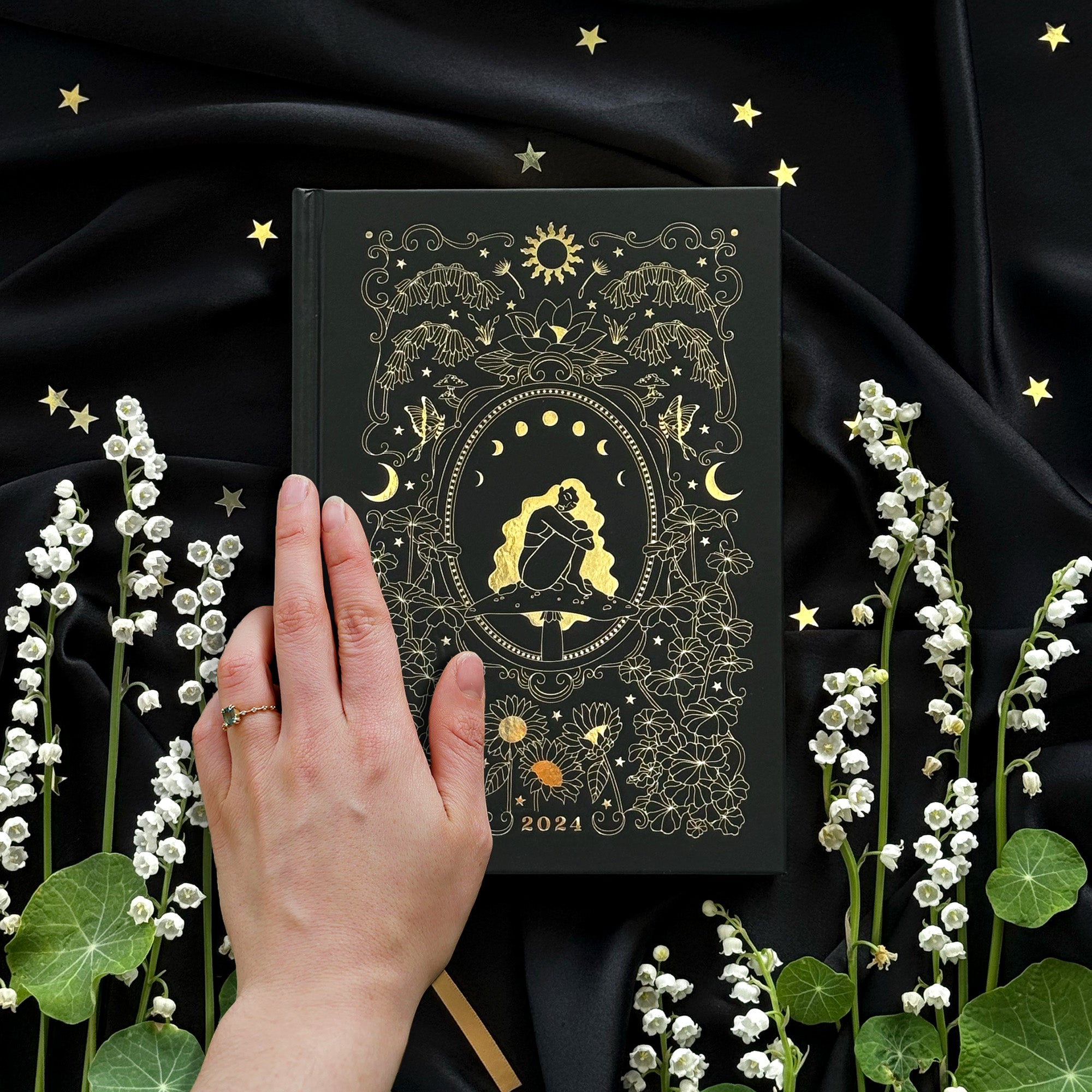 2024 Wonderland Yearly Planner - The Quirky Cup Collective