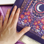 Iridescence book sleeve - zipper book cover - purple - velvet - side pocked - padded sleeve- the quirky cup collective